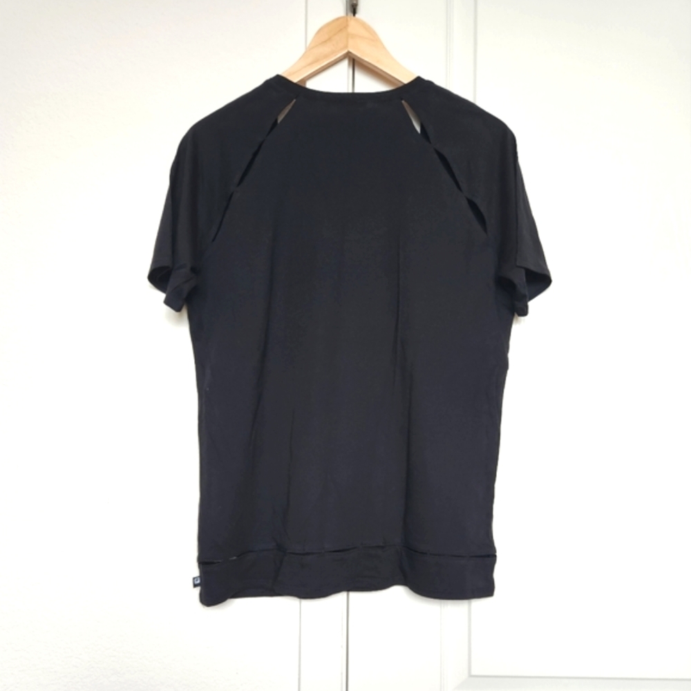 New Fabletics River Tee - image 6